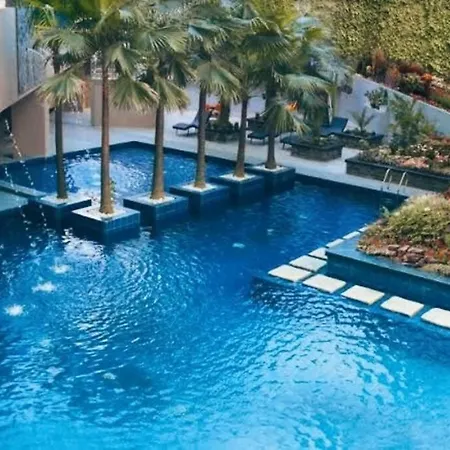 Home Away From Home: Vibrant & Urban Manila Haven